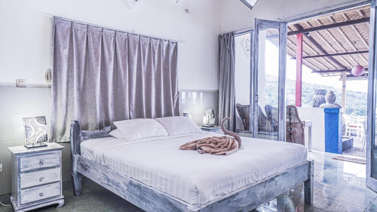 Waenis Sunset View Hotel And Restaurant, Amed, Bali المظهر الخارجي الصورة
