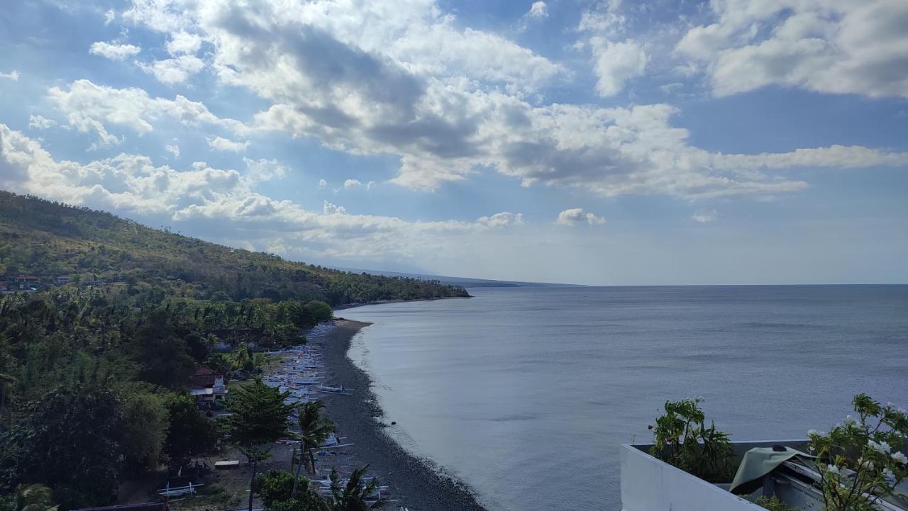 Waenis Sunset View Hotel And Restaurant, Amed, Bali المظهر الخارجي الصورة