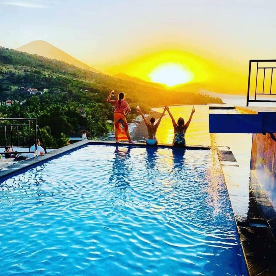 Waenis Sunset View Hotel And Restaurant, Amed, Bali المظهر الخارجي الصورة