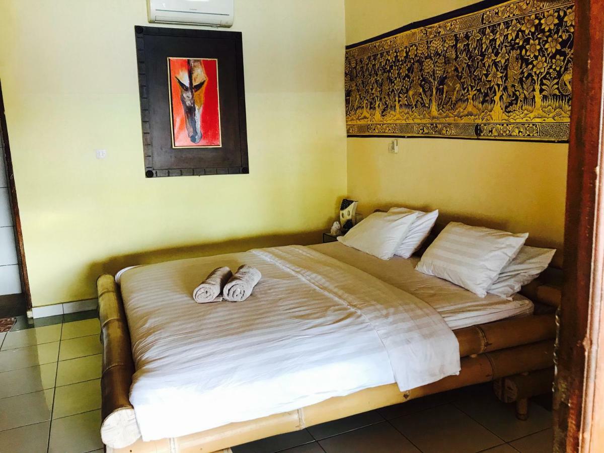 Waenis Sunset View Hotel And Restaurant, Amed, Bali المظهر الخارجي الصورة