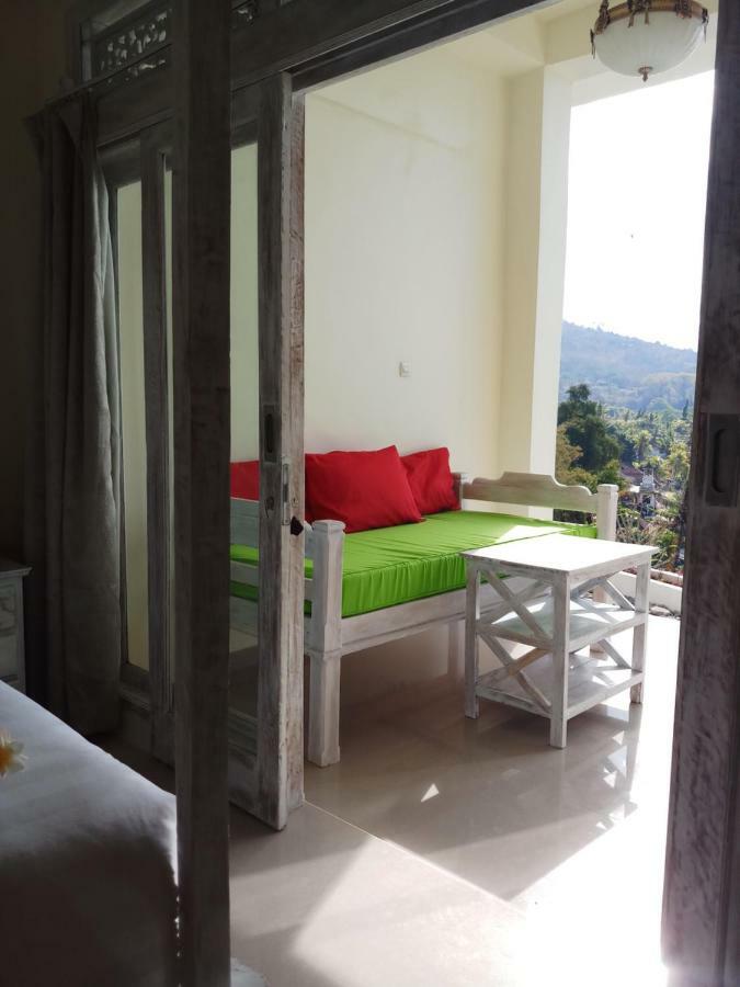 Waenis Sunset View Hotel And Restaurant, Amed, Bali المظهر الخارجي الصورة