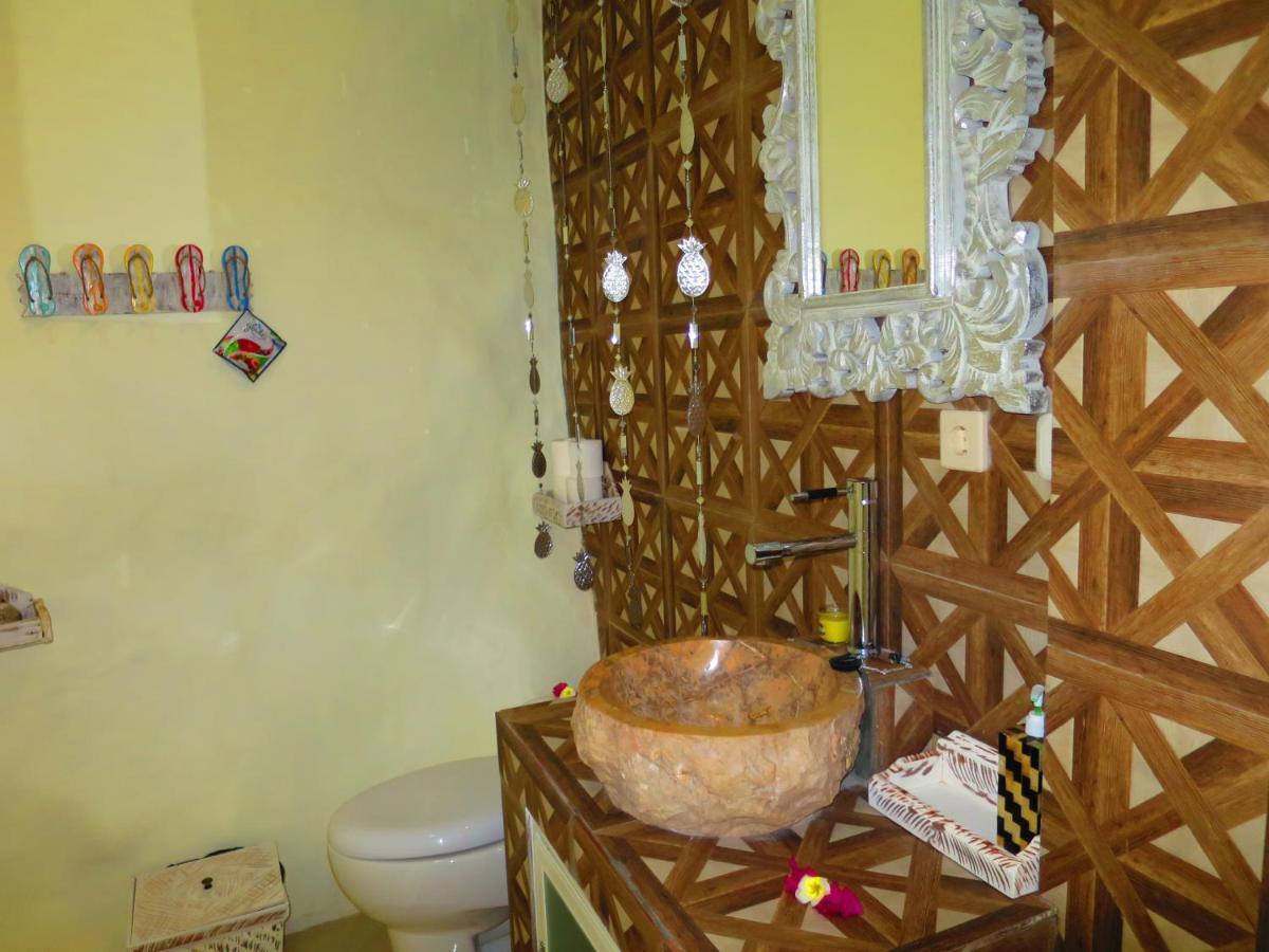 Waenis Sunset View Hotel And Restaurant, Amed, Bali المظهر الخارجي الصورة